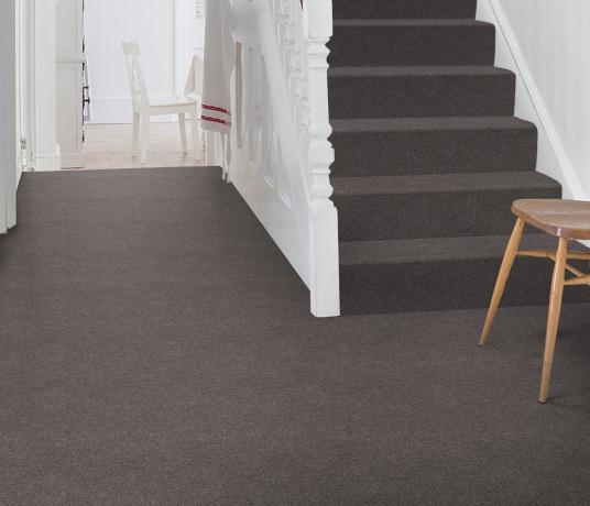 Barefoot Wool Bikram Pincha Carpet 5908 on Stairs