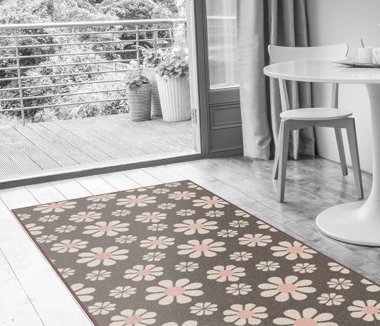 Quirky Bloom Tiramisu Carpet 7175 in Living Room (Make Me A Rug)