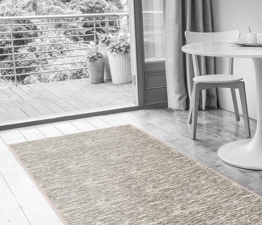 Barefoot Wool Quartz Citrine Carpet 5985 in Living Room (Make Me A Rug)