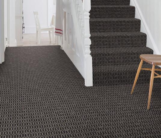 Barefoot Wool Taj Chameli Carpet 5974 on Stairs