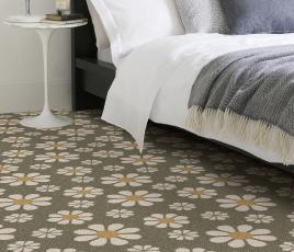 Quirky Bloom Oliva Carpet 7174 in Bedroom thumb