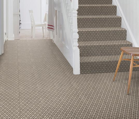 Barefoot Wool Taj Beygum Carpet 5993 on Stairs